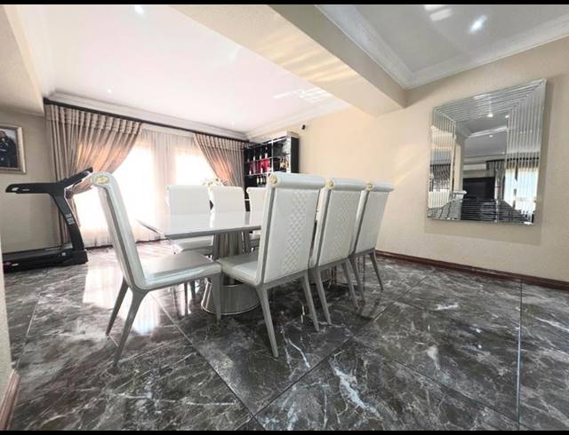 3 BEDROOM CLUSTER FOR SALE IN NEWMARKET